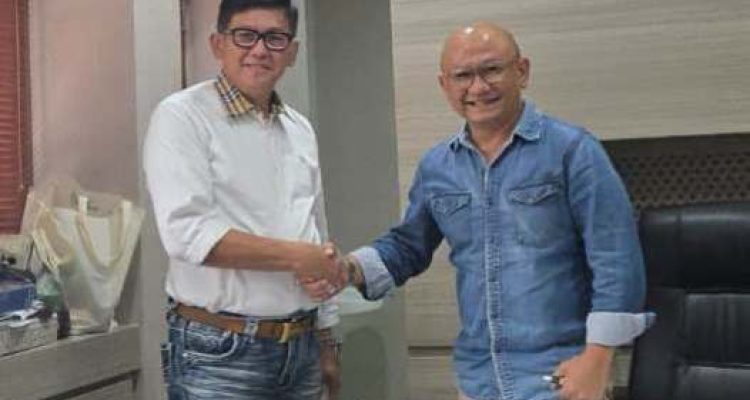 Dr. H. M. Albahori, M.I.Kom., dengan Rektor Universitas Prof. Dr. Moestopo (Beragama), Dr. H. M. Saifulloh, S.Sos., M.Si.