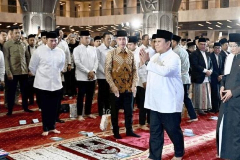 Presiden Republik Indonesia, Prabowo Subianto, menghadiri peringatan Maulid Nabi Muhammad SAW 1447 Hijriah yang dirangkaikan dengan Istighosah Kebangsaan di Masjid Istiqlal, Jakarta, hari Kamis, tanggal 4 September 2025. (foto : Biro PMI Setpres)