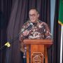 Wahyu Sanjaya saat menjadi narasumber utama dalam Workshop Evaluasi Pengelolaan Keuangan dan Pembangunan Desa Tahun 2025, yang digelar di Kabupaten Ogan Komering Ulu (OKU), pada hari Senin, tanggal 27 Oktober 2025. (BEKISARMEDIA.ID/SIKUMBANG)