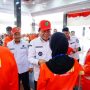 Bupati Kabupaten Musi Banyuasin (Muba), M. Toha, bersama Wakil Bupati, Rohman, secara resmi mengukuhkan dan melepas Kontingen Kabupaten Muba yang akan berlaga pada Pekan Olahraga Provinsi (Porprov) Sumatera Selatan (Sumsel) ke-15 tahun 2025. Prosesi pengukuhan berlangsung di Pendopoan Griya Bumi Serasan Sekate, Sekayu, pada hari Rabu, tanggal 15 Oktober 2025. (BEKISARMEDIA.ID/SIKUMBANG)