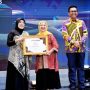 Direktur RS Bunda, dr. Hj. Halipah, menerima penghargaan SEVA PARAMAHITA AWARD Tahun 2025 Tingkat Nasional yang digelar oleh BPJS Kesehatan di Jakarta, pada hari Kamis, tanggal 9 Oktober 2025. (BEKISARMEDIA.ID/TRI RICKI)