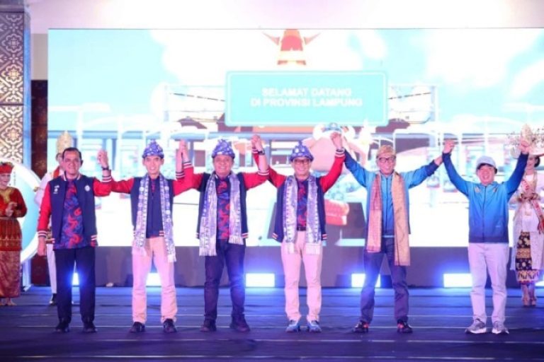 Gelaran Pekan Olahraga Nasional (Pornas) KORPRI XVII Tahun 2025 resmi ditutup dengan kemeriahan di Plaza Jakabaring Sport City Palembang, pada hari Sabtu malam, tanggal 11 Oktober 2025. (BEKISARMEDIA.ID/SIKUMBANG)