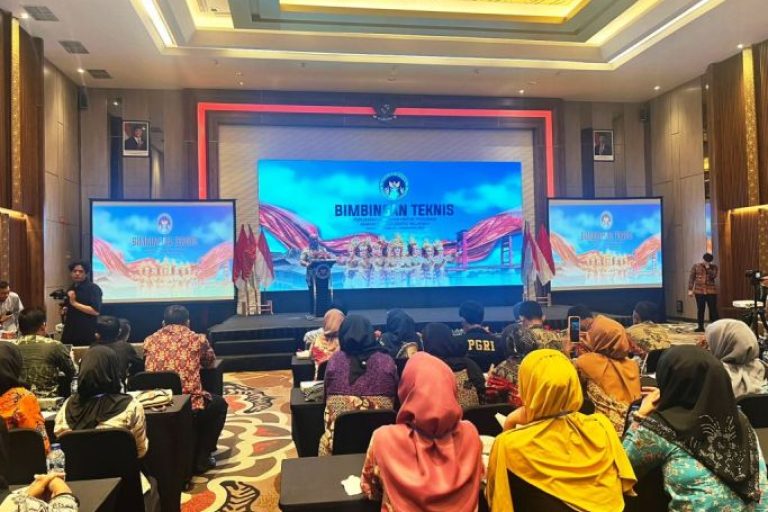 Bimbingan Teknis (Bimtek) Penjamah Makanan Wilayah I yang digelar di Hotel Excelton Palembang, pada hari Sabtu, tanggal 15 November 2025. (BEKISARMEDIA.ID/SIKUMBANG)