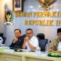 Badan Urusan Legislasi Daerah (BULD) Dewan Perwakilan Daerah (DPD) Republik Indonesia (RI) menggelar Rapat Dengar Pendapat Umum (RDPU) bersama Asosiasi Pemerintah Kabupaten Seluruh Indonesia (APKASI), Asosiasi Pemerintah Desa Seluruh Indonesia (APDESI), organisasi Desa Bersatu, serta pakar pemerintahan desa. (BEKISARMEDIA.ID/MARWAH HAYATI)