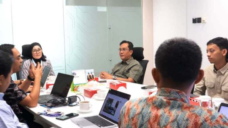 Plt. Kepala Dinas Komunikasi dan Informatika (Kominfo) Kabupaten Muba, Daud Amri, melakukan konsultasi ke Kementerian Komunikasi dan Digital (Komdigi) Republik Indonesia, pada hari Jum'at, tanggal 14 November 2025. (BEKISARMEDIA.ID/SIKUMBANG)