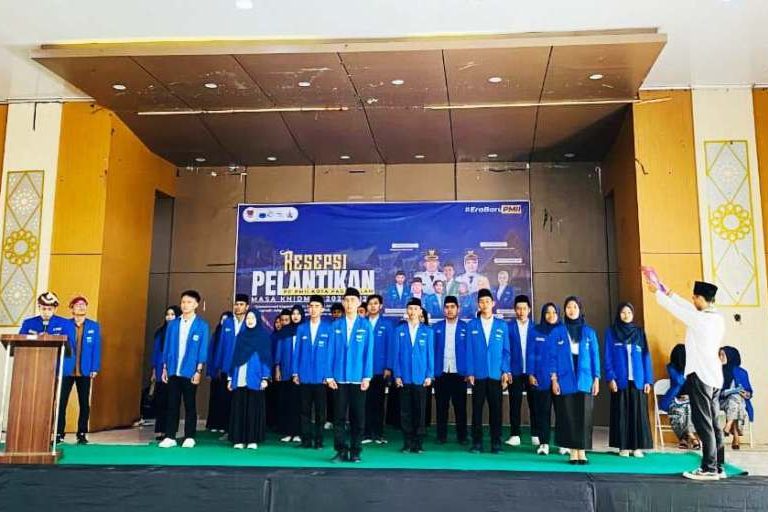 Pelantikan PC PMII Kota Pagar Alam periode 2025-2026 di Gedung Balai Kota Pagar Alam Selatan, pada hari Minggu, tanggal 2 November 2025. (BEKISARMEDIA.ID/SIKUMBANG)