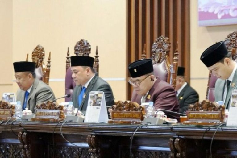 Dewan Perwakilan Rakyat Daerah (DPRD) Provinsi Sumatera Selatan (Sumsel) menggelar Rapat Paripurna XX Penyampaian Laporan Hasil Reses Tahap III tahun 2025 Pimpinan dan Anggota DPRD Sumsel di Ruang Paripurna DPRD Sumsel, Jalan POM IX, Palembang, pada hari Rabu, tanggal 10 Sesptember 2025. (BEKISARMEDIA.ID/SIKUMBANG)