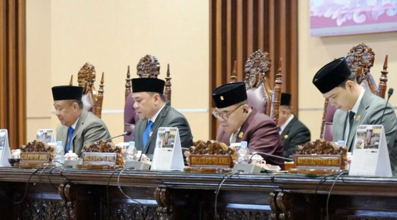 Dewan Perwakilan Rakyat Daerah (DPRD) Provinsi Sumatera Selatan (Sumsel) menggelar Rapat Paripurna XX Penyampaian Laporan Hasil Reses Tahap III tahun 2025 Pimpinan dan Anggota DPRD Sumsel di Ruang Paripurna DPRD Sumsel, Jalan POM IX, Palembang, pada hari Rabu, tanggal 10 Sesptember 2025. (BEKISARMEDIA.ID/SIKUMBANG)