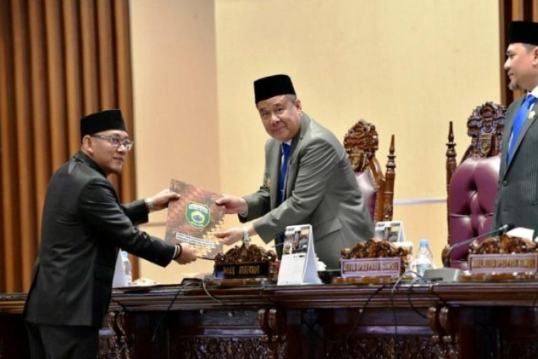 Dewan Perwakilan Rakyat Daerah (DPRD) Provinsi Sumatera Selatan (Sumsel) menggelar Rapat Paripurna XX Penyampaian Laporan Hasil Reses Tahap III tahun 2025 Pimpinan dan Anggota DPRD Sumsel di Ruang Paripurna DPRD Sumsel, Jalan POM IX, Palembang, pada hari Rabu, tanggal 10 Sesptember 2025. (BEKISARMEDIA.ID/SIKUMBANG)