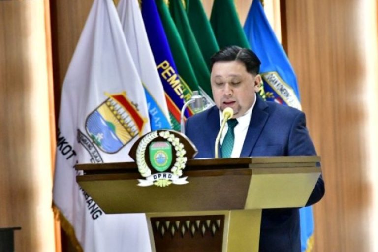 Dewan Perwakilan Rakyat Daerah (DPRD) Provinsi Sumatera Selatan (Sumsel) menggelar Rapat Paripurna ke-24 dengan agenda penyampaian penjelasan terhadap dua Rancangan Peraturan Daerah (Raperda) Inisiatif DPRD Sumsel. (BEKISARMEDIA.ID/SIKUMBANG)