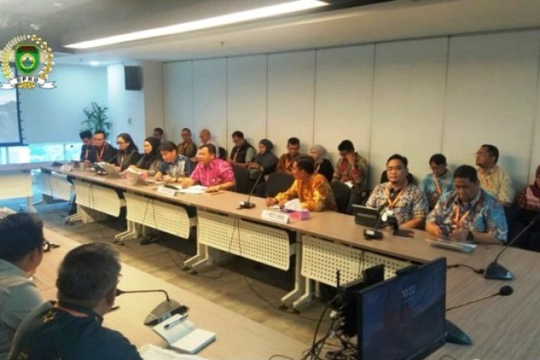 DPRD Sumsel Kawal Percepatan PI 10 Persen Tiga WK Migas untuk BUMD Sumsel Energi Gemilang 3 Anggota Komisi III DPRD Sumsel melakukan kunjungan kerja intensif ke Satuan Kerja Khusus Pelaksana Kegiatan Usaha Hulu Minyak dan Gas Bumi (SKK MIGAS), pada hari Sabtu, tanggal 4 Oktober 2025. (BEKISARMEDIA.ID/SIKUMBANG)