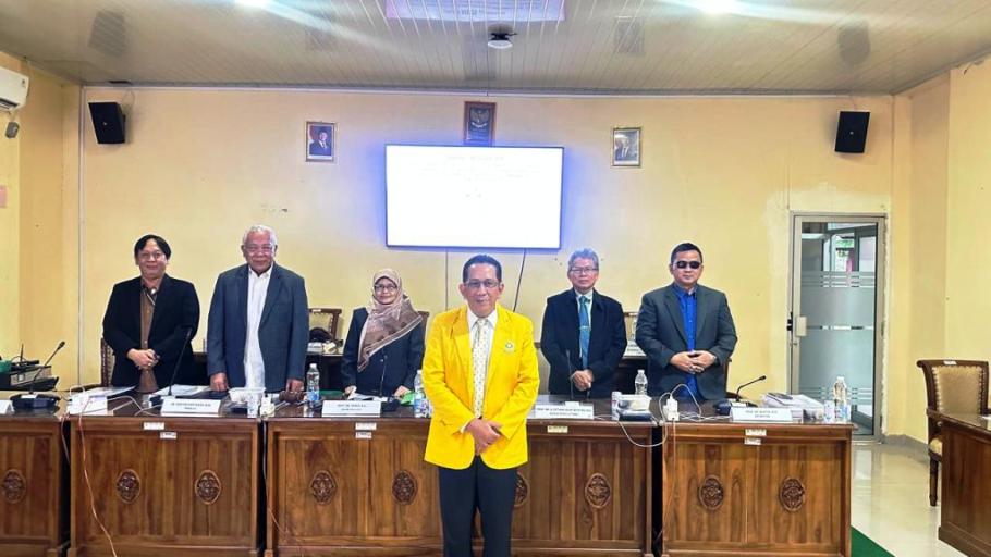 Kepala Badan Perencanaan Pembangunan Daerah (Bappeda) Kabupaten Musi Banyuasin (Muba), Mursalin, resmi menuntaskan Ujian Akhir Disertasi Program Doktor Administrasi Publik di Fakultas Ilmu Sosial dan Ilmu Politik Universitas Sriwijaya (UNSRI), pada hari Jum'at, tanggal 6 Desember 2025. (BEKISARMEDIA.ID/SIKUMBANG)