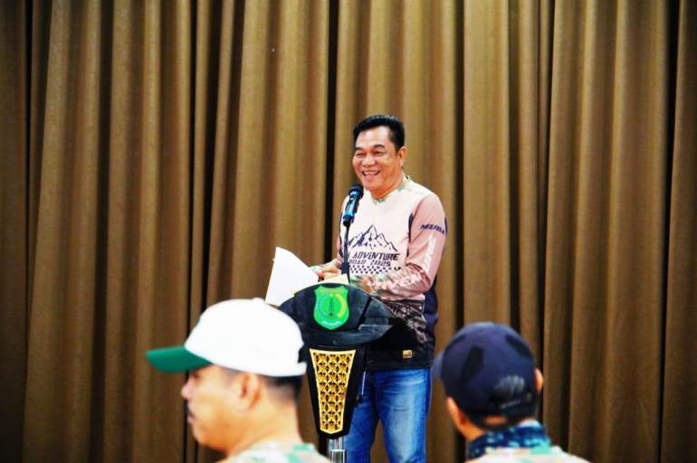 Bupati Kabupaten Musi Banyuasin (Muba), M. Toha, secara resmi membuka ajang Muba Adventure Offroad tahun 2025. (BEKISARMEDIA.ID/MARWAH)