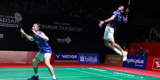Pasangan ganda putra Indonesia, Fajar Alfian dan Muhammad Shohibul Fikri, memastikan langkah ke babak perempat final Daihatsu Indonesia Masters tahun 2026, setelah menundukkan rekan senegaranya, yakni Leo Rolly Carnando dan Bagas Maulana. (foto : pbsi.id)