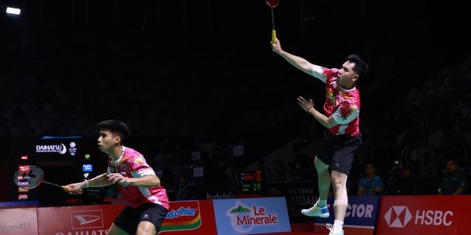 Pasangan ganda putra Indonesia, Sabar Karyaman Gutama dan Moh Reza Pahlevi Isfahani, saat turun di Daihatsu Indonesia Masters Tahun 2026. (foto : pbsi.id)