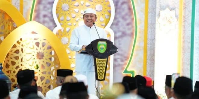 Gubernur Provinsi Sumatera Selatan (Sumsel), Herman Deru, secara resmi membuka rangkaian kegiatan Pengajian dan Safari Ramadhan 1447 Hijriah yang digelar di Griya Agung, Palembang, hari Rabu malam, tanggal 18 Februari 2026. (BEKISARMEDIA.ID/REFNI)