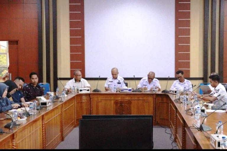 DPRD menggelar Rapat Dengar Pendapat Umum (RDPU) bersama Pemerintah Kabupaten (Pemkab) Muba dan PT Pertamina Patra Niaga, pada hari Rabu, tanggal 18 Februari 2026. (BEKISARMEDIA.ID/EEN)