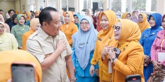 Ketua Gabungan Organisasi Wanita (GOW) Kabupaten Musi Banyuasin (Muba), Liliyani A. Rohman Husen, menghadiri Musyawarah Paripurna (Muspar) IX Badan Kerjasama Organisasi Wanita (BKOW) Provinsi Sumatera Selatan (Sumsel) Tahun 2026 yang digelar di Gedung Perjuangan Wanita, Palembang, hari Kamis, tanggal 12 Februari 2026. (BEKISARMEDIA.ID/REFNI)