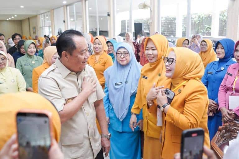 Ketua Gabungan Organisasi Wanita (GOW) Kabupaten Musi Banyuasin (Muba), Liliyani A. Rohman Husen, menghadiri Musyawarah Paripurna (Muspar) IX Badan Kerjasama Organisasi Wanita (BKOW) Provinsi Sumatera Selatan (Sumsel) Tahun 2026 yang digelar di Gedung Perjuangan Wanita, Palembang, hari Kamis, tanggal 12 Februari 2026. (BEKISARMEDIA.ID/REFNI)