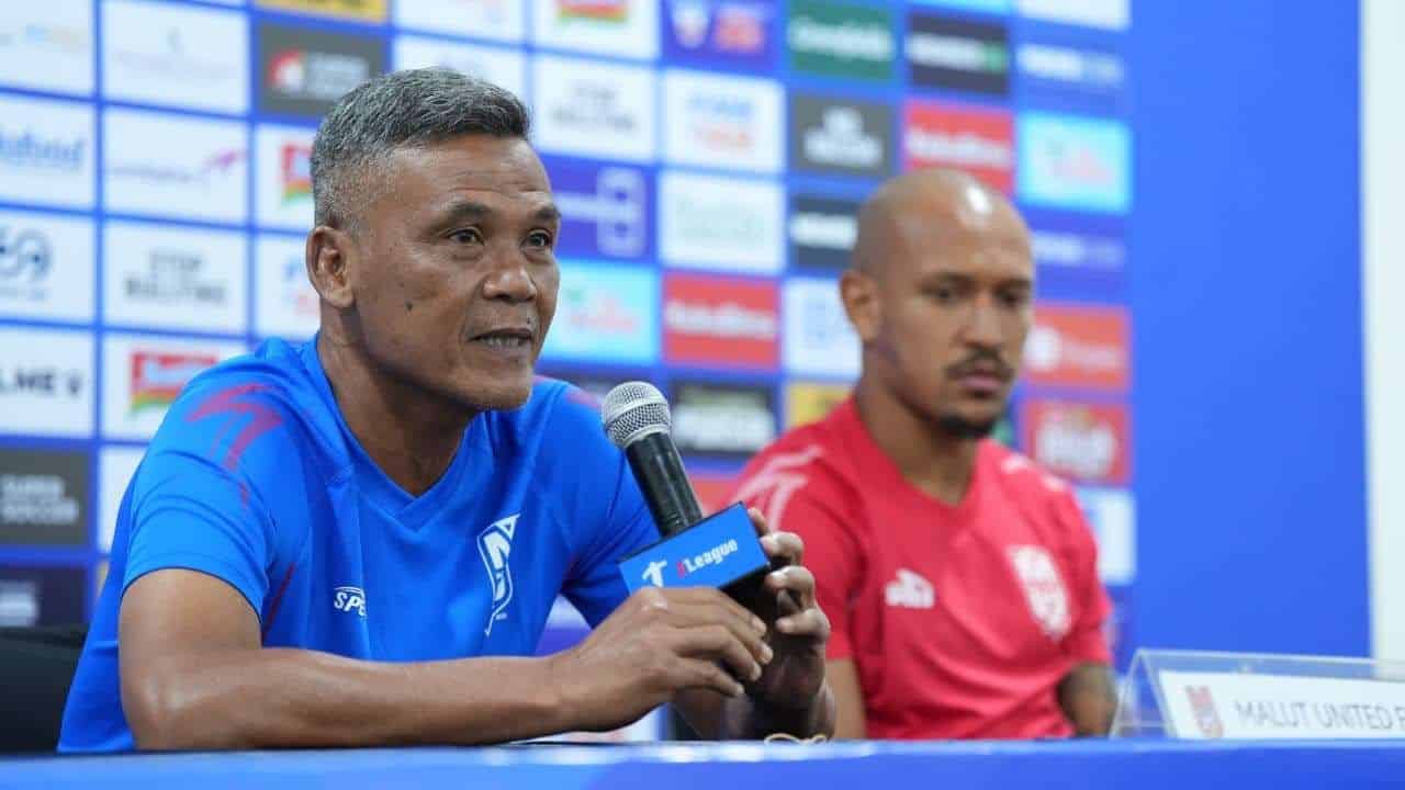 Hendri Susilo, Pelatih Malut United FC di BRI Super League 2025/2026. (foto : Malut United)