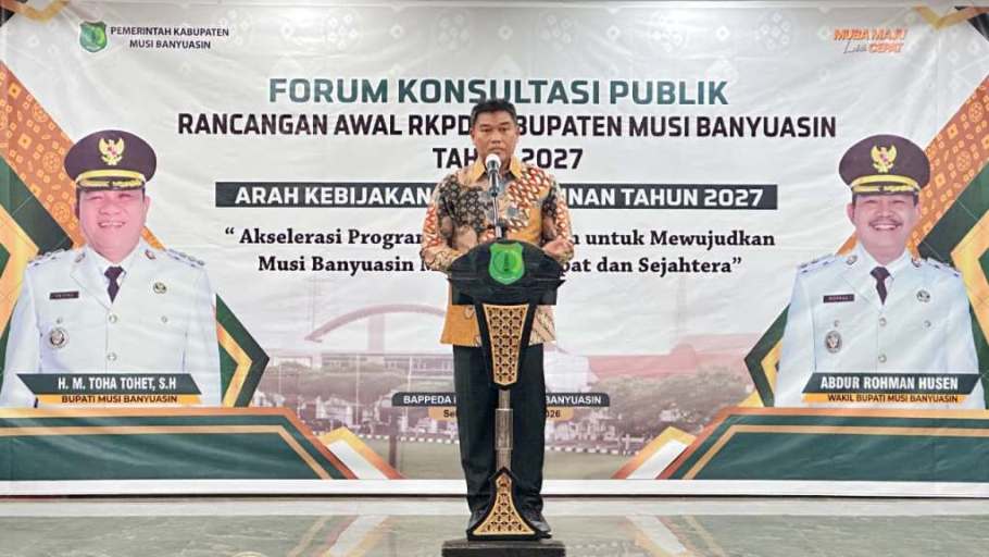 Iskandar Syahrianto, Staf Ahli Bupati Bidang Politik, Hukum, dan Pemerintahan Sekretariat Daerah (Setda) Kabupaten Muba, Provinsi Sumatera Selatan, saat menghadiri Forum Konsultasi Publik RKPD 2027 yang digelar di Auditorium Pemkab Muba, pada hari Kamis, tanggal 12 Februari 2026. (BEKISARMEDIA.ID/EEN)