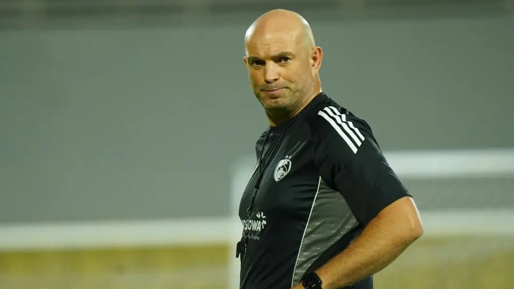 Bernardo Tavares, Pelatih Persebaya Surabaya di BRI Super League 2025/2026. (foto : ileague.id) Bernardo Tavares, Pelatih Persebaya Surabaya di BRI Super League 2025/2026. (foto : ileague.id)