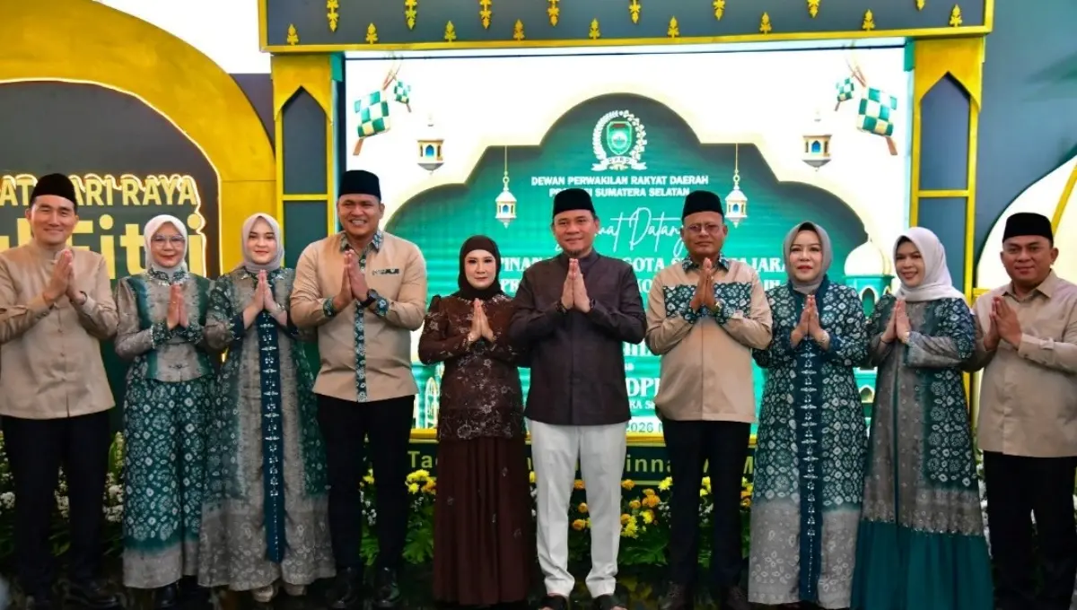 Ketua DPRD Sumsel, Andie Dinialdie, menggelar open house yang dihadiri sejumlah kepala daerah, termasuk jajaran Pemerintah Kota (Pemkot) Prabumulih, pada hari Minggu, 22 Maret 2026. (BEKISARMEDIA.ID/HAIRUDIN)