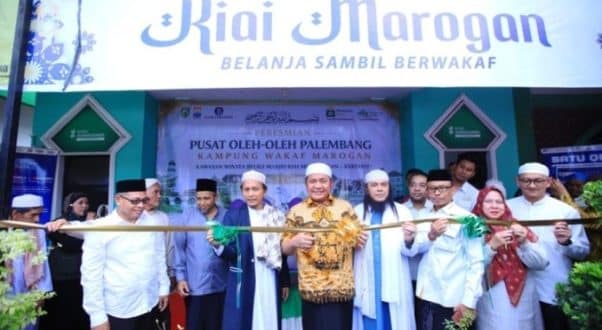 Anggota DPRD Sumsel, M. Toha, menghadiri acara soft launching pusat oleh-oleh khas Palembang di kawasan Wisata Religi dan Kampung Wakaf Marogan, di Masjid Kiai Marogan, hari Jum'at, tanggal 13 Maret 2026. (BEKISARMEDIA.ID/REFNI)