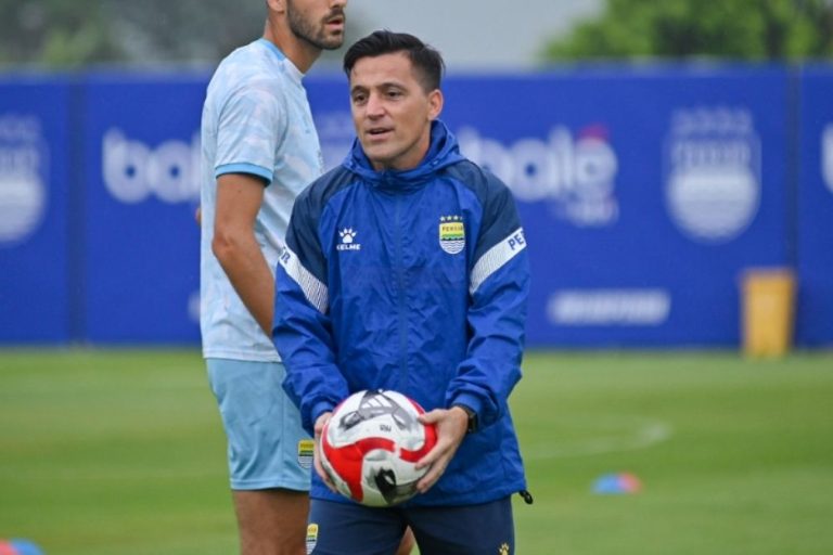 Miro Petric, Staf pelatih Persib Bandung di BRI Super League Musim 2025/2026. (foto : ileague.id)