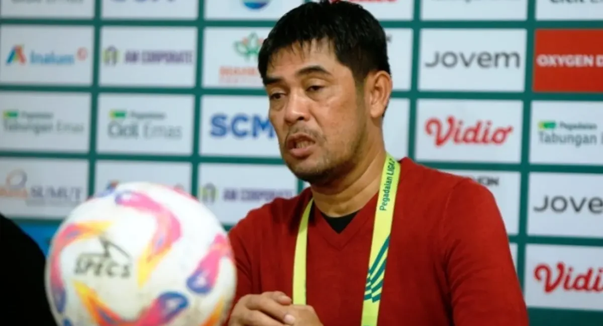 Nilmaizar, Pelatih Sumsel United di Pegadaian Championship Musim 2025/2026. (foto : Ileague.id)