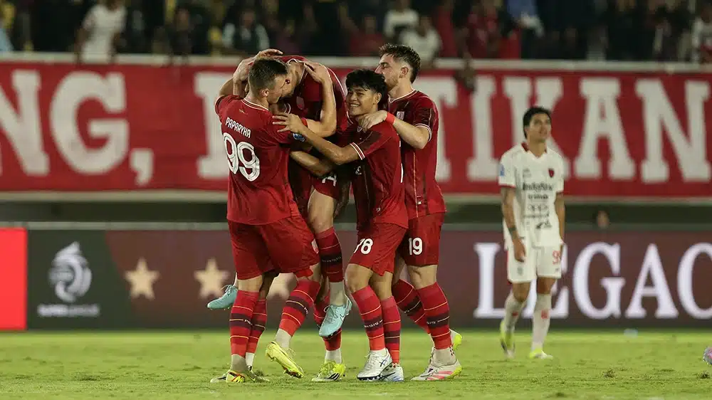 Persis Solo meraih kemenangan penting pada pekan ke-25 BRI Super League Musim 2025/2026, setelah mengalahkan Bali United FC dengan skor meyakinkan 3-0. (foto : ileague.id)