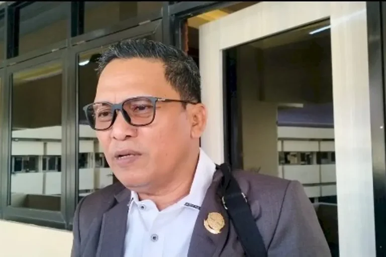 Ketua Komisi V DPRD Sumsel, Alwis Gani. (BEKISARMEDIA.ID/HAIRUDIN)