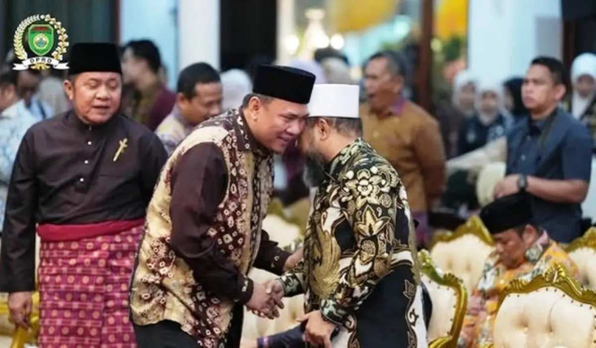 andie-dinialdie-halal-bihalal-sumbagsel-palembang Ketua DPRD Sumsel, Andie Dinialdie, bersama Tito Karnavian dan Zulkifli Hasan di Griya Agung.