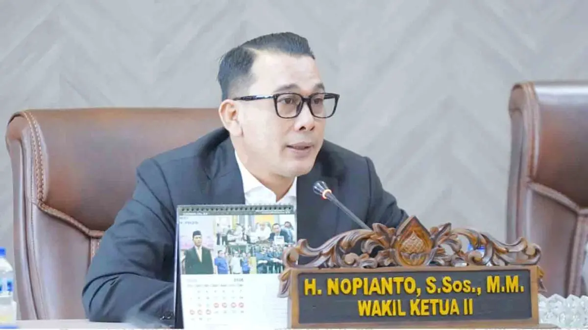 H. Nopianto Wakil Ketua DPRD Sumsel memberikan keterangan terkait larangan vape akibat penyalahgunaan narkotika.