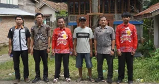 Pengoperasian BTS COMBAT Telkomsel di Desa Kuripan OKI untuk atasi blank spot.