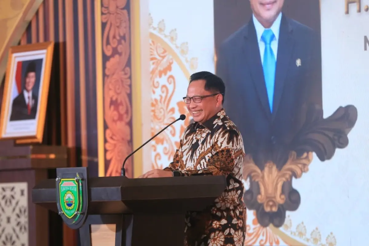 Menteri, Pimpinan Lembaga Tinggi Negara, Gubernur, hingga Tokoh Bisnis asal provinsi yang tergabung di wilayah Sumatra Bagian Selatan, berkumpul dalam acara halalbihalal di Griya Agung, Palembang, pada hari Sabtu, tanggal 25 April 2026.