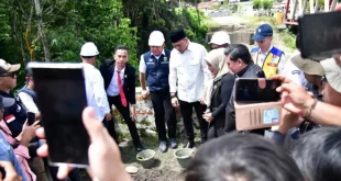 Gubernur Sumsel Herman Deru saat peletakan batu pertama Jembatan Air Lawai B Lahat.