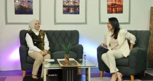 Ketua PMI Palembang, Dewi Sastrani, saat menjadi narasumber di program Halo Palembang di sebuah stasiun televisi di Kota Palembang, hari Senin, tanggal 6 April 2026. (BEKISARMEDIA.ID/HAIRUDIN)