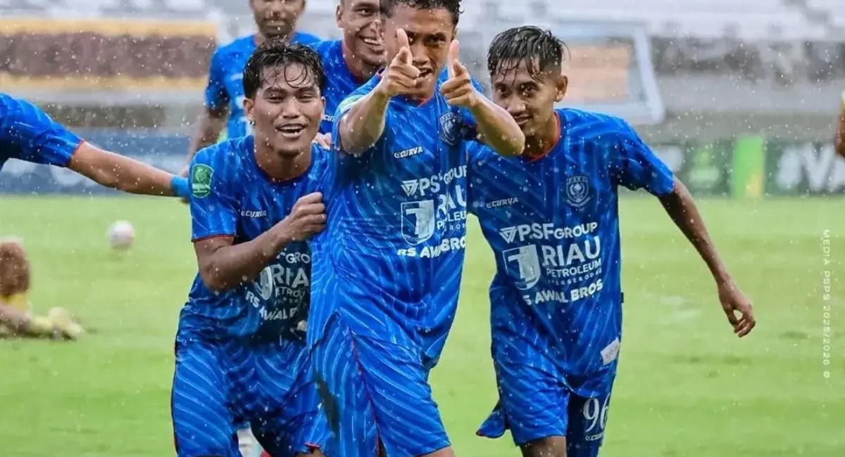 Pemain PSPS Pekanbaru saat menghadapi Sriwijaya FC dalam laga Pegadaian Championship 2025/2026