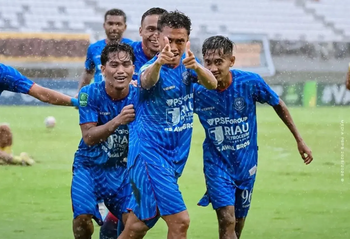 Pemain PSPS Pekanbaru saat menghadapi Sriwijaya FC dalam laga Pegadaian Championship 2025/2026