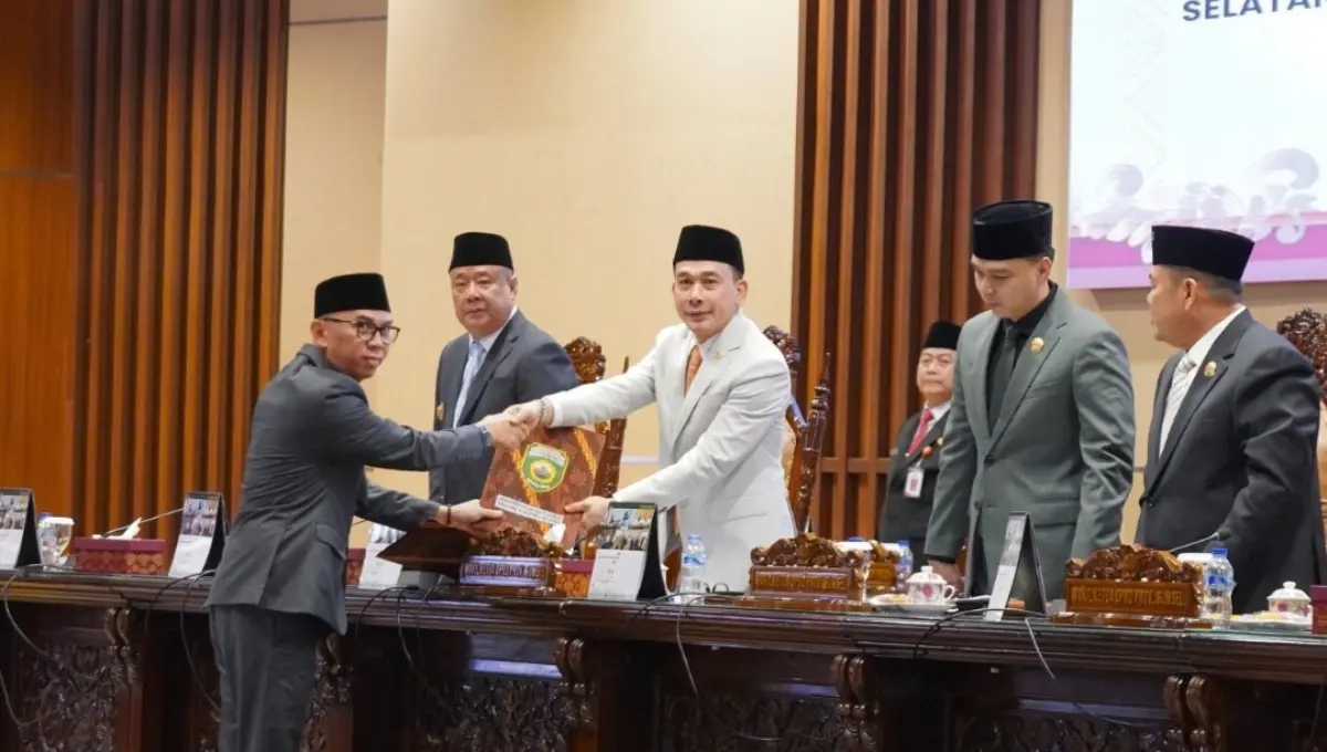 LKPJ Gubernur Sumsel 2025 Suasana Rapat Paripurna XXXIII DPRD Sumsel terkait LKPJ Gubernur Sumsel 2025