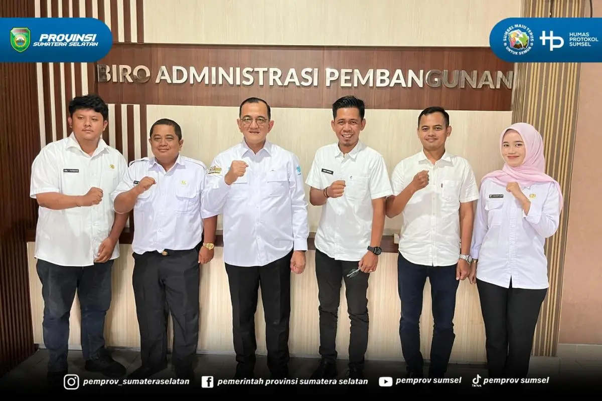 Sekretaris Daerah (Sekda) Sumsel, Edward Candra, langsung terjun ke lapangan untuk memastikan seluruh lini pelayanan publik tidak "lemas" setelah libur panjang. (BEKISARMEDIA.ID/HAIRUDIN)