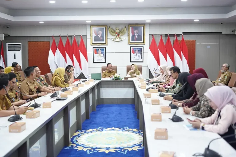 Edward Candra saat memimpin Entry Meeting pemeriksaan terinci Badan Pemeriksa Keuangan (BPK) Republik Indonesia (RI) Perwakilan Sumsel atas Laporan Keuangan Pemerintah Daerah (LKPD) Provinsi Sumsel Tahun 2025, pada hari Senin, tanggal 6 April 2026. (BEKISARMEDIA.ID/HAIRUDIN)