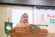 Ketua DWP Muba Fatimah Syafarudin saat memberikan sambutan pada acara Halal Bihalal di Sekayu.