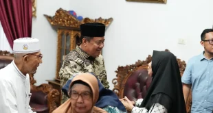 Wagub Sumsel, Cik Ujang, saat memberikan sambutan di acara Halal Bihalal IKLS di Pakjo Palembang.