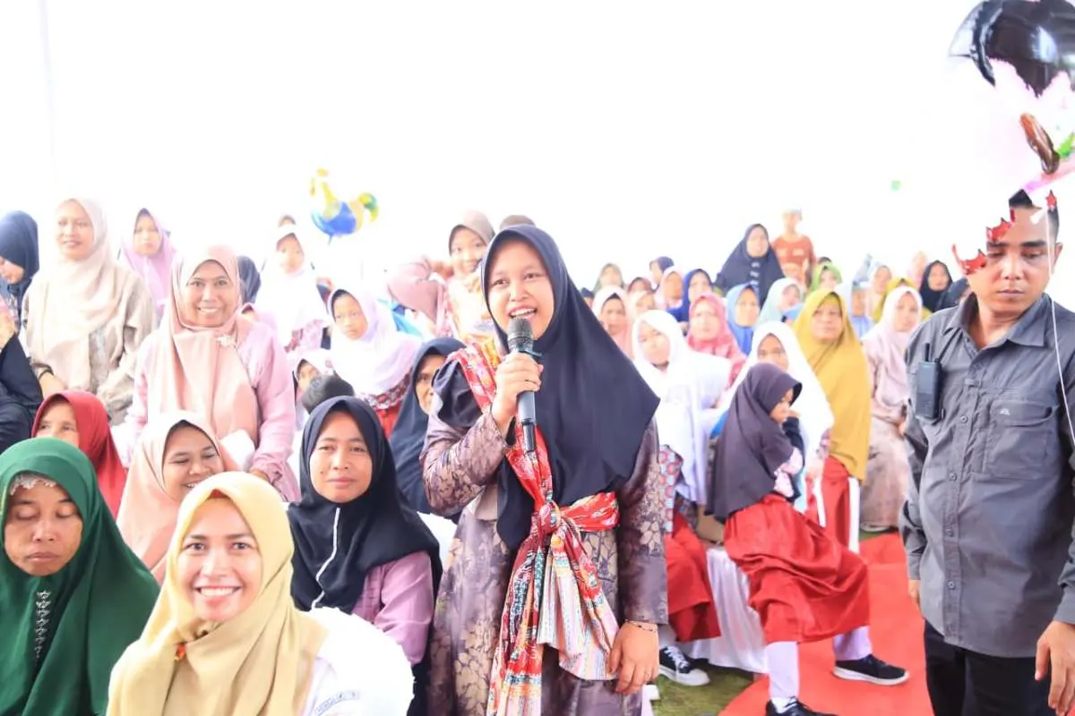 warga Desa Mekar Jaya, Kecamatan Belitang Madang Raya, Kabupaten Ogan Komering Ulu (OKU) Timur, Provinsi Sumatra Selatan (Sumsel), menghadiri pertemuan dengan Wagub Sumsel dan Wabup OKU Timur, dalam rangka pembangunan ulang Masjid Baitul Huda resmi dimulai, pada hari Rabu, tanggal 1 April 2026. (BEKISARMEDIA.ID/REFNI)