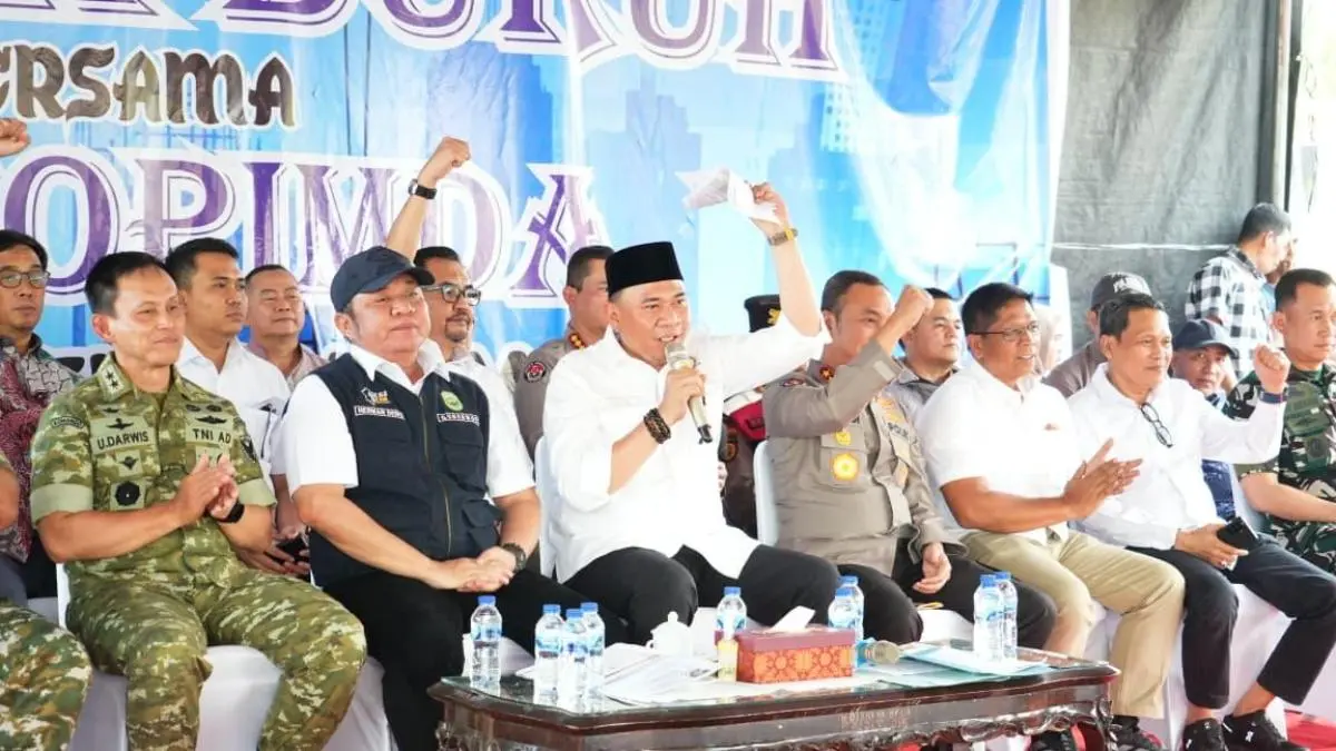 Ketua DPRD Sumsel, Andie Dinialdie, saat menghadiri acara peringatan Hari Buruh tahun 2026 di Halaman Gedung DPRD Sumsel, Jum'at, tanggal 1 Mei 2026. (BEKISARMEDIA.ID/ANGGA)