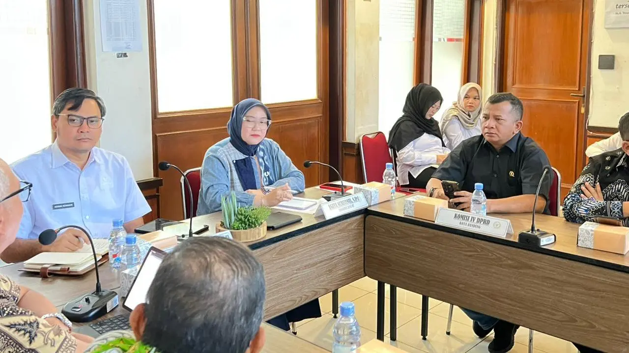 Anggota DPD RI, Agita Nurfianti, menyoroti berbagai persoalan pendidikan, mulai dari SPMB, Tes Kemampuan Akademik, hingga kesiapan sekolah menghadapi larangan sistem double shift pada 2026. (BEKISARMEDIA.ID)