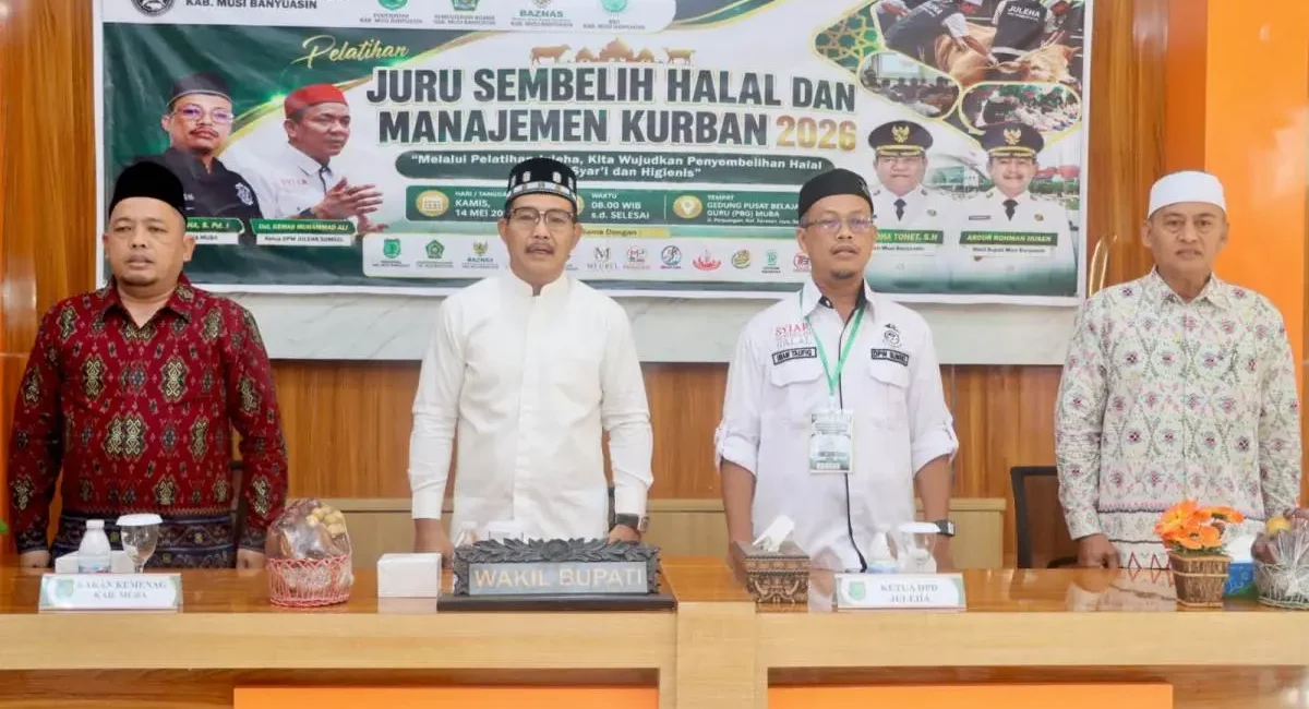 Wakil Bupati Kabupaten Muba, Abdur Rohman Husen, menghadiri kegiatan Pelatihan Juru Sembelih Halal dan Manajemen Kurban yang diinisiasi oleh Pengurus Daerah Juru Sembelih Halal (JULEHA) Kabupaten Muba, di Gedung Pusat Belajar Guru (PBG) Muba, Kamis, 14 Mei 2026. (BEKISARMEDIA.ID/ANGGA)