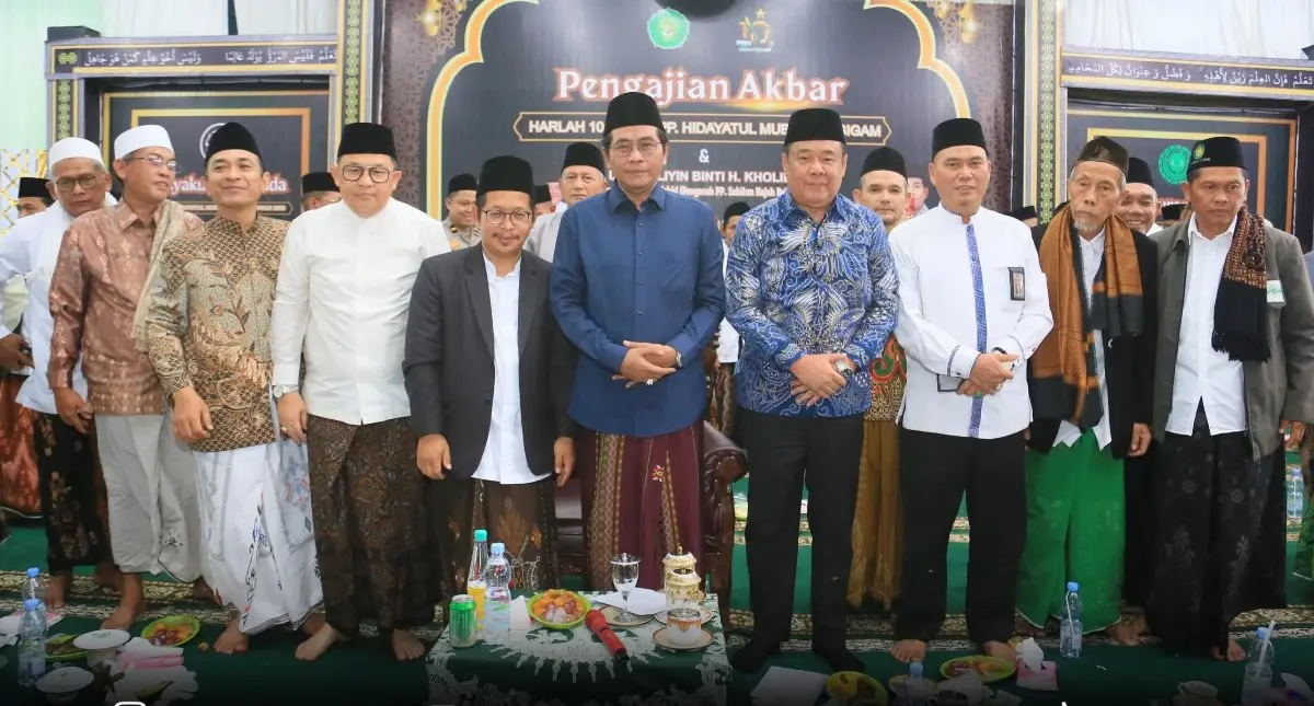 Wakil Gubernur (Wagub) Sumatra Selatan (Sumsel), Cik Ujang, menghadiri acara Pengajian Akbar dalam rangka Hari Lahir (Harlah) ke-10 Pondok Pesantren (Ponpes) Hidayatullah Mubtadiin Sigam, sekaligus Haul Ummi Liliyin ke-4. (BEKISARMEDIA.ID/HAIRUDIN)